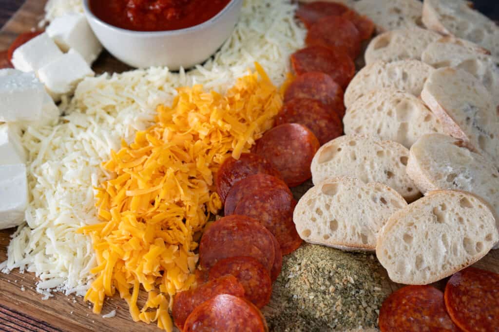 Smoked Pepperoni Pizza Dip ingredients