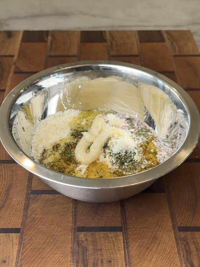 Creamy Italian dressing ingredients.