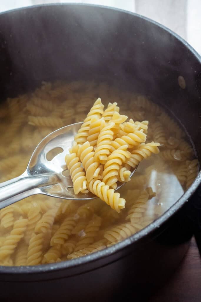 Cooked Pasta in pot.