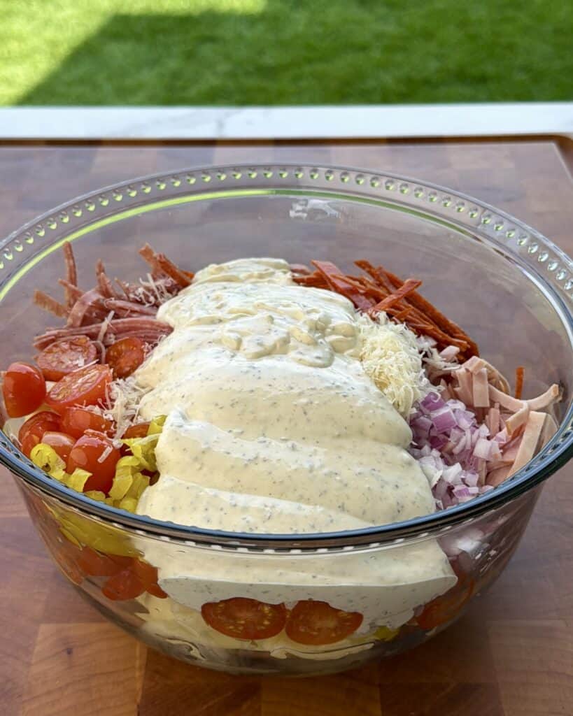 Italian Grinder Tortellini 
Ingredients with Dressing.